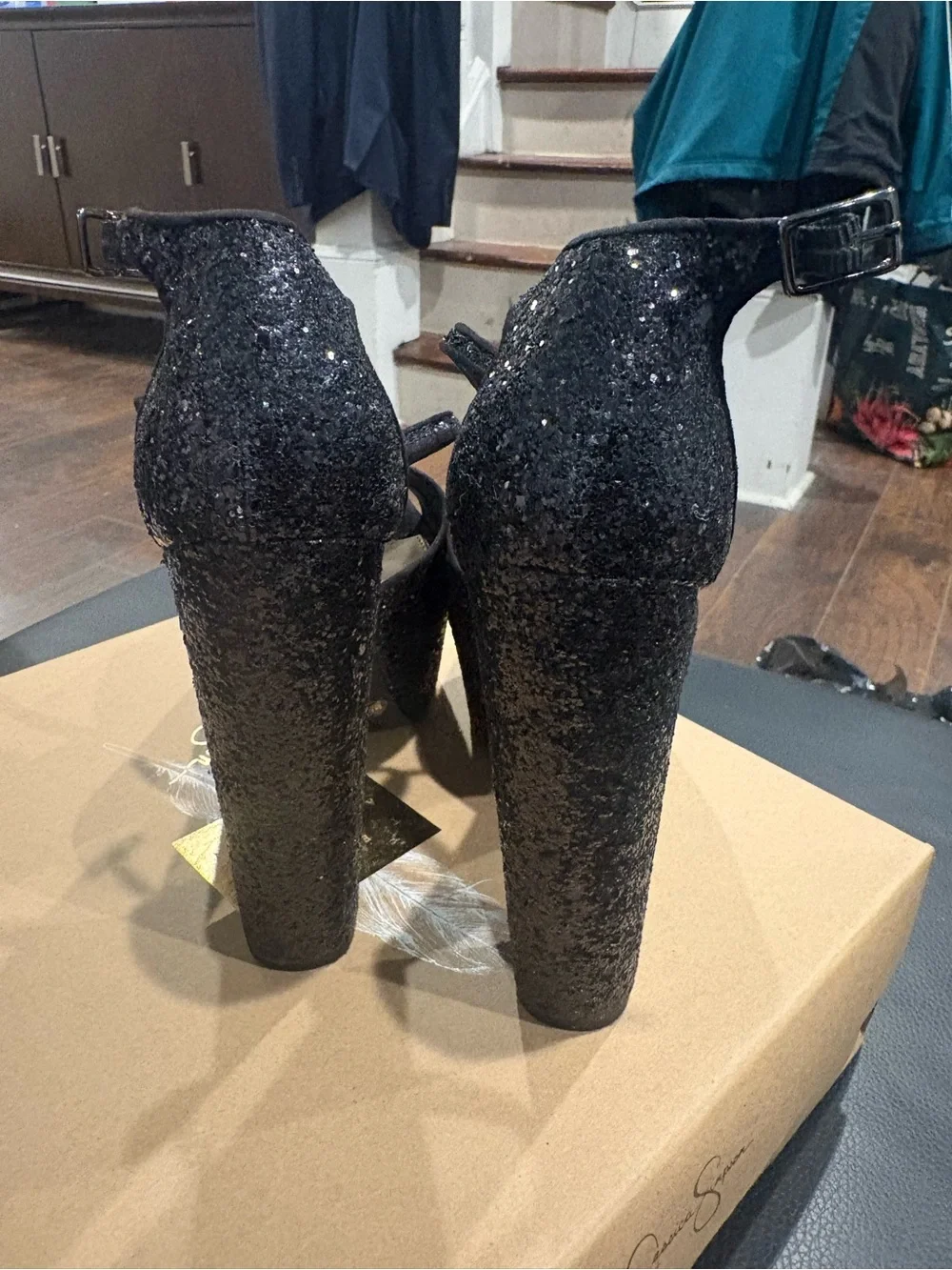 Jessica Simpson Black Glitter Platform T-Strap Peep-Toe Heels